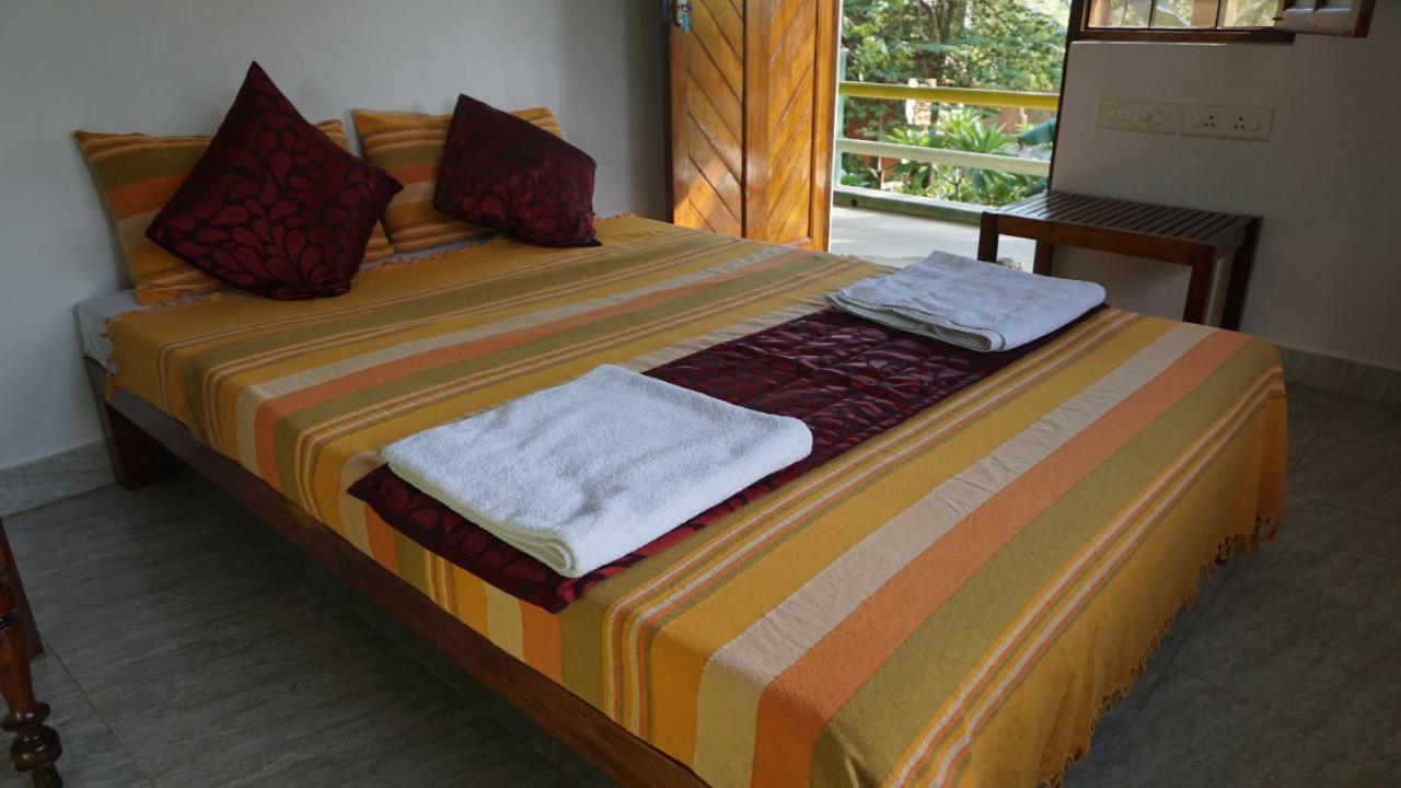 Green'S Guest House Ауровиль Экстерьер фото